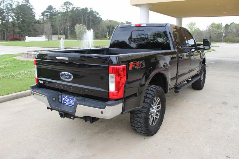 Ford F-250 SD Lariat Crew Cab 4WD 2017