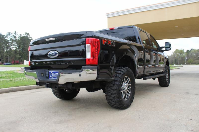 Ford F-250 SD Lariat Crew Cab 4WD 2017