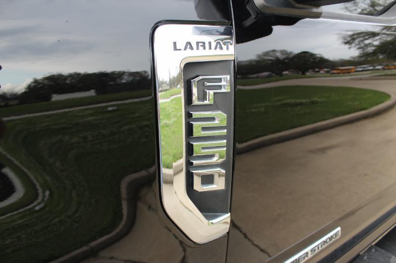 Ford F-250 SD Lariat Crew Cab 4WD 2017