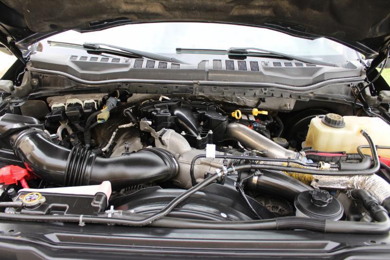 Ford F-250 SD Lariat Crew Cab 4WD 2017