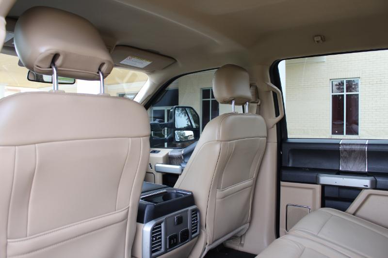 Ford F-250 SD Lariat Crew Cab 4WD 2017