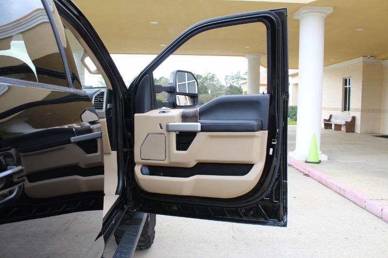 Ford F-250 SD Lariat Crew Cab 4WD 2017