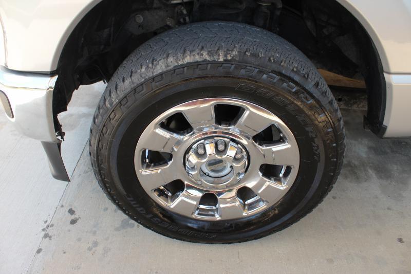 Ford F-250 SD Lariat Crew Cab Long Bed 4WD 2023