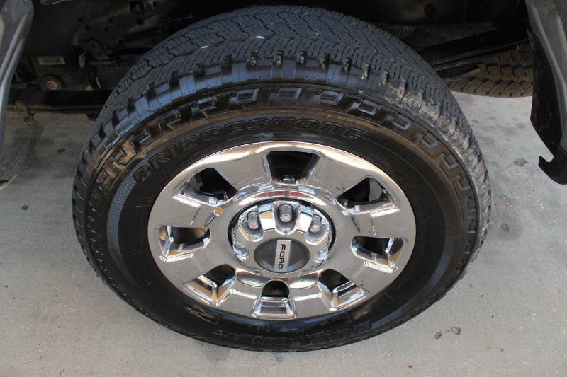 Ford F-250 SD Lariat Crew Cab Long Bed 4WD 2023