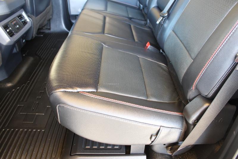 Ford F-250 SD Lariat Crew Cab Long Bed 4WD 2023