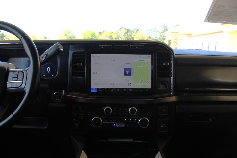 Ford F-250 SD Lariat Crew Cab Long Bed 4WD 2023