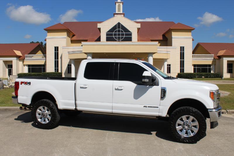 Ford F-250 SD Lariat Crew Cab 4WD 2019