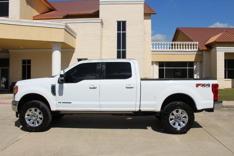 Ford F-250 SD Lariat Crew Cab 4WD 2019