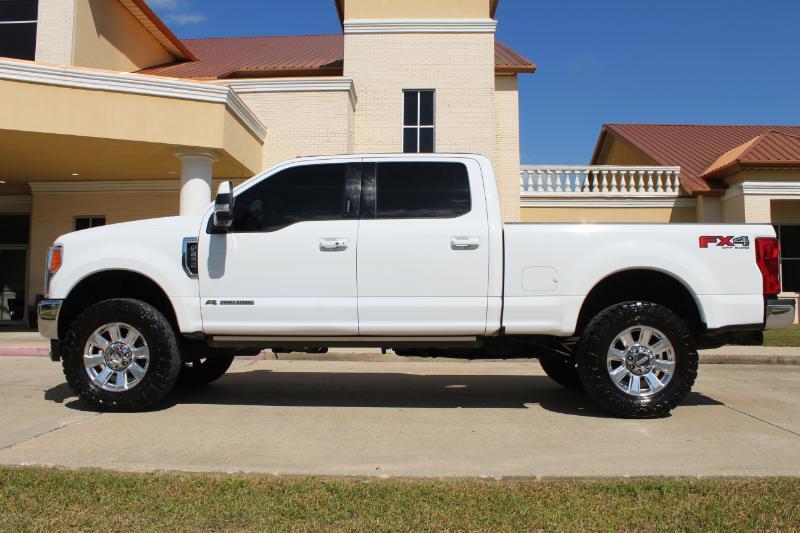 Ford F-250 SD Lariat Crew Cab 4WD 2019