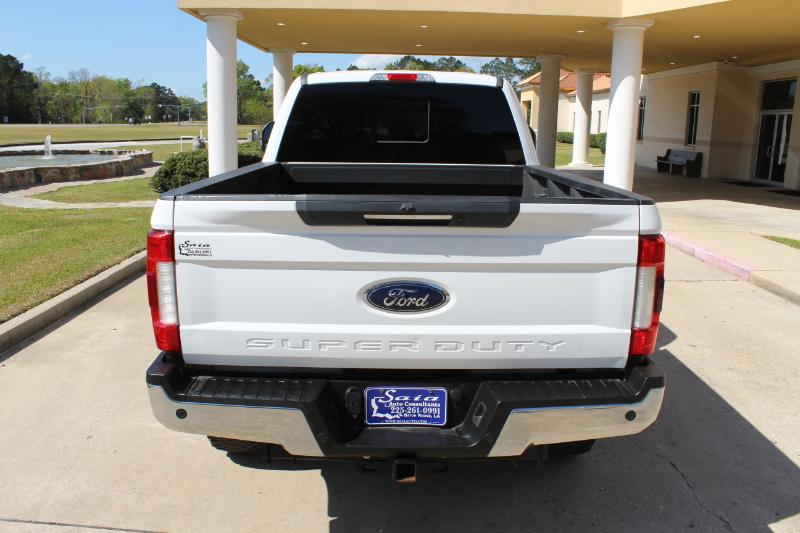Ford F-250 SD Lariat Crew Cab 4WD 2019
