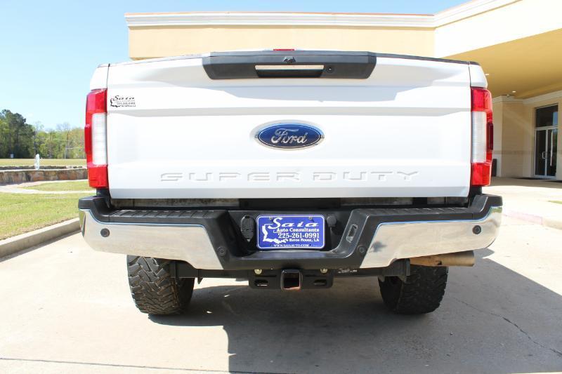 Ford F-250 SD Lariat Crew Cab 4WD 2019