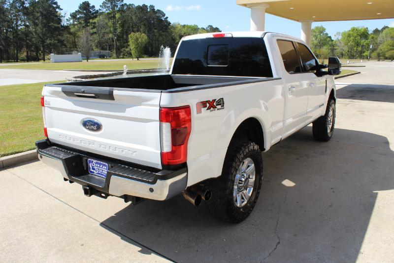 Ford F-250 SD Lariat Crew Cab 4WD 2019