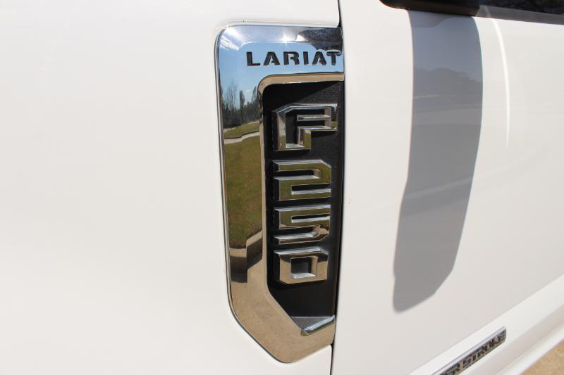 Ford F-250 SD Lariat Crew Cab 4WD 2019