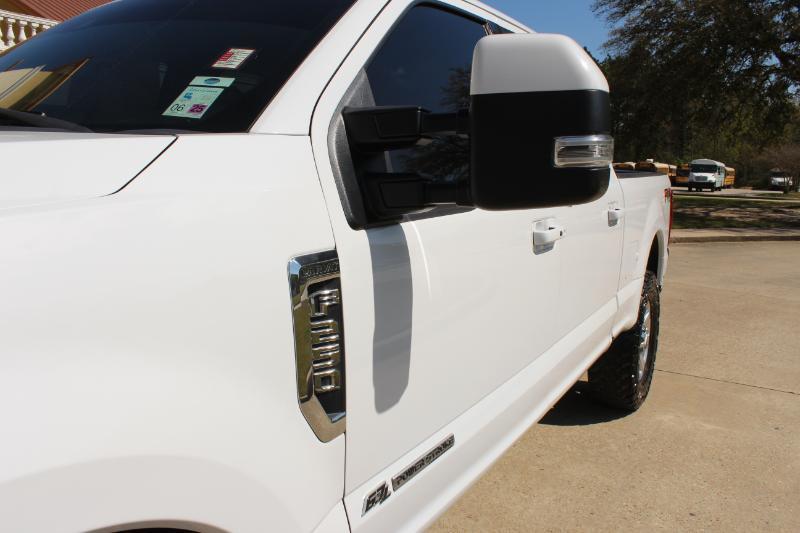 Ford F-250 SD Lariat Crew Cab 4WD 2019