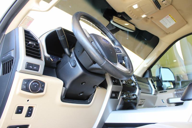 Ford F-250 SD Lariat Crew Cab 4WD 2019