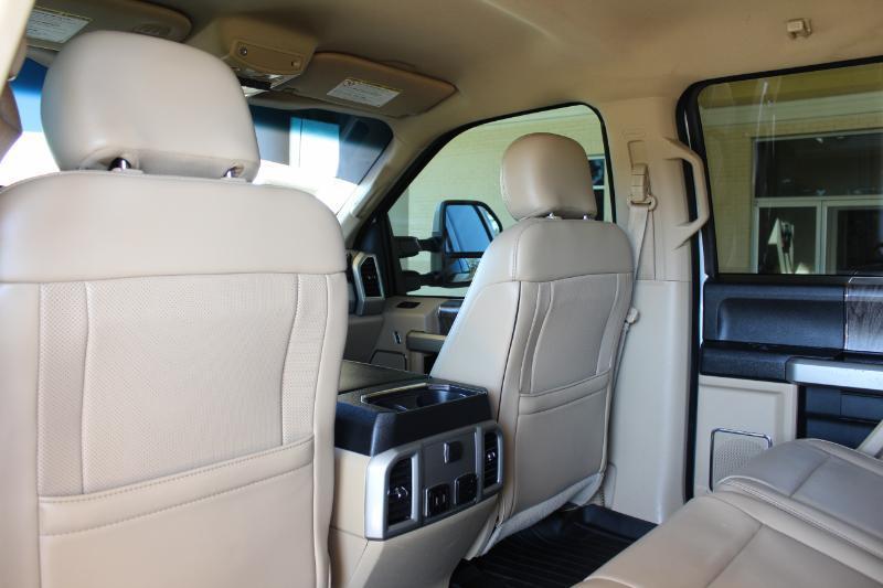 Ford F-250 SD Lariat Crew Cab 4WD 2019