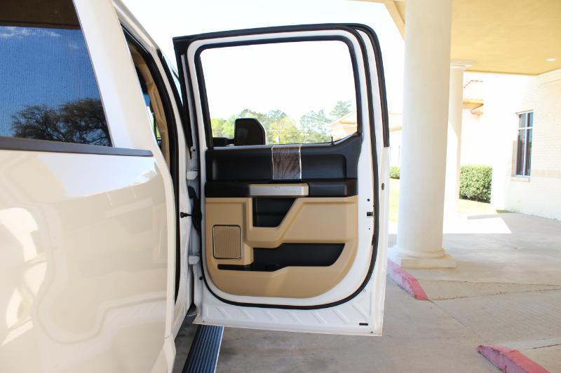 Ford F-250 SD Lariat Crew Cab 4WD 2019