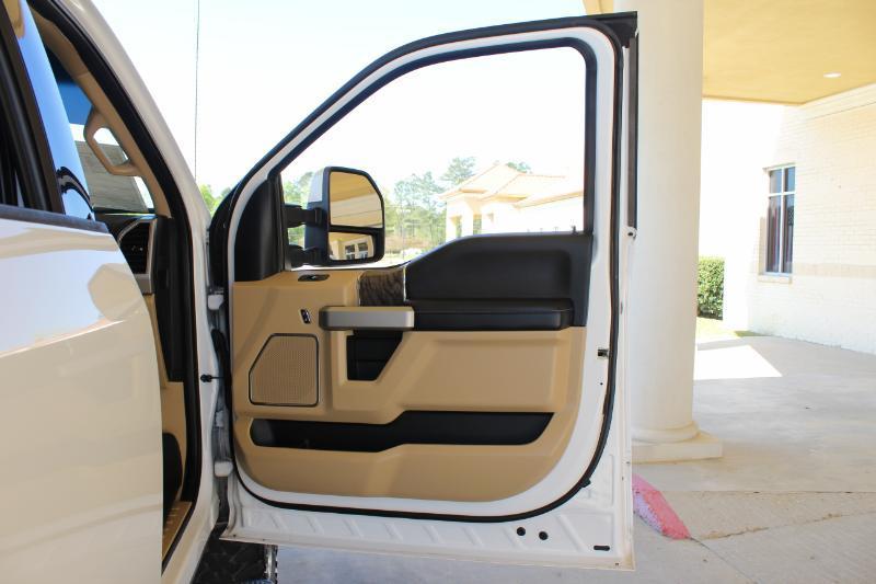 Ford F-250 SD Lariat Crew Cab 4WD 2019