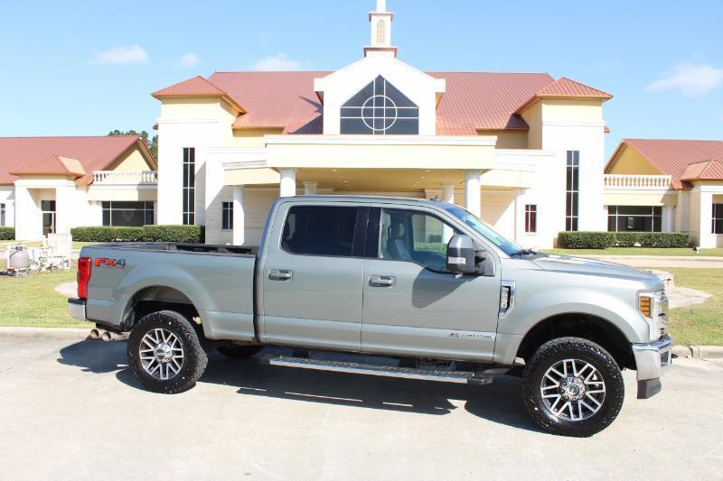 Ford F-250 SD Lariat Crew Cab 4WD 2019