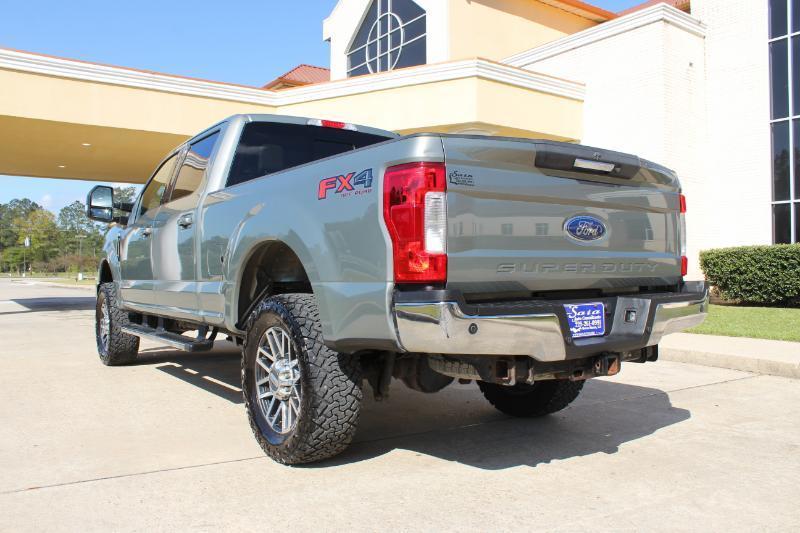 Ford F-250 SD Lariat Crew Cab 4WD 2019