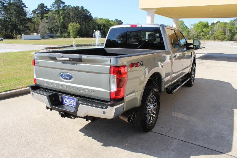 Ford F-250 SD Lariat Crew Cab 4WD 2019