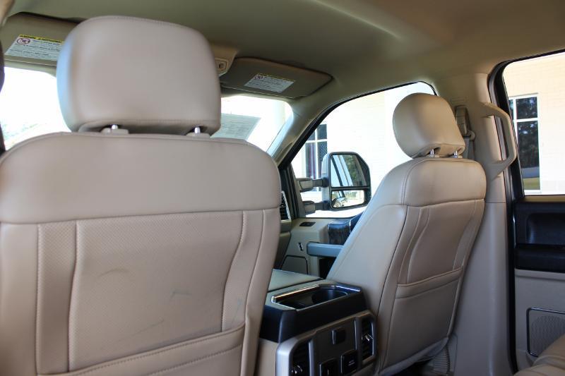 Ford F-250 SD Lariat Crew Cab 4WD 2019