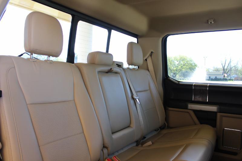 Ford F-250 SD Lariat Crew Cab 4WD 2019