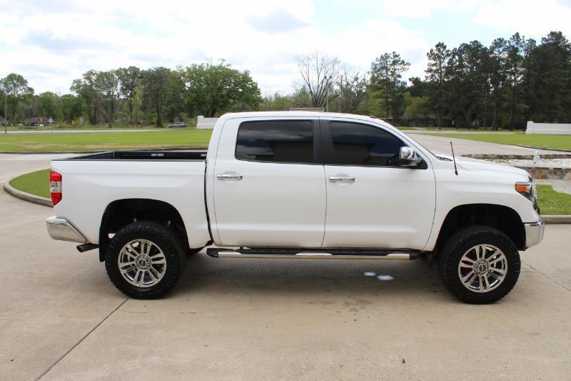 Toyota Tundra Limited 5.7L FFV CrewMax 4WD 2014
