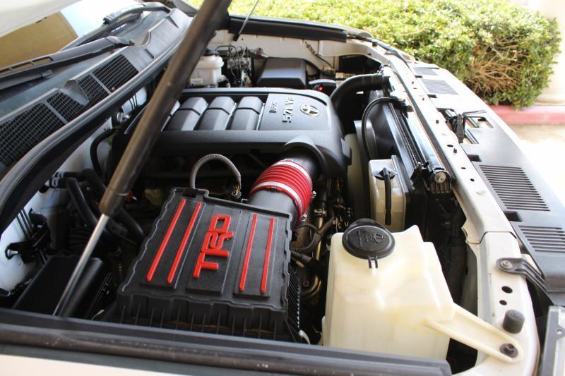 Toyota Tundra Limited 5.7L FFV CrewMax 4WD 2014