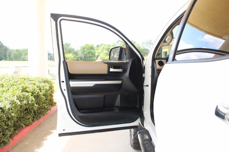 Toyota Tundra Limited 5.7L FFV CrewMax 4WD 2014