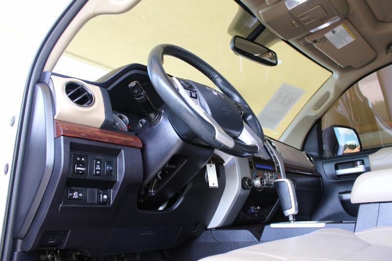 Toyota Tundra Limited 5.7L FFV CrewMax 4WD 2014