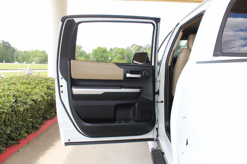 Toyota Tundra Limited 5.7L FFV CrewMax 4WD 2014