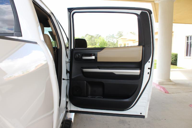 Toyota Tundra Limited 5.7L FFV CrewMax 4WD 2014