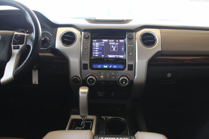 Toyota Tundra Limited 5.7L FFV CrewMax 4WD 2014