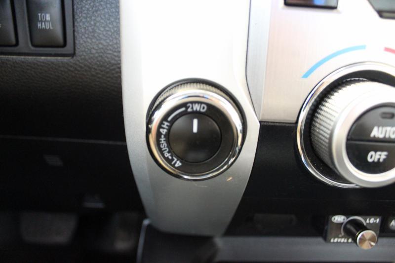 Toyota Tundra Limited 5.7L FFV CrewMax 4WD 2014