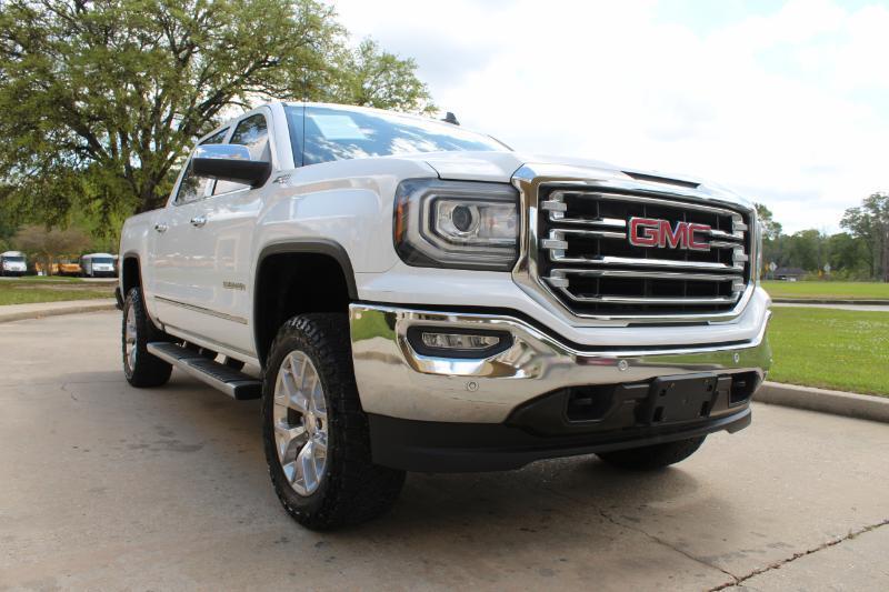 GMC Sierra 1500 SLT Crew Cab Short Box 4WD 2018