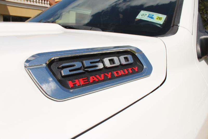 RAM 2500 Tradesman Crew Cab SWB 4WD 2022