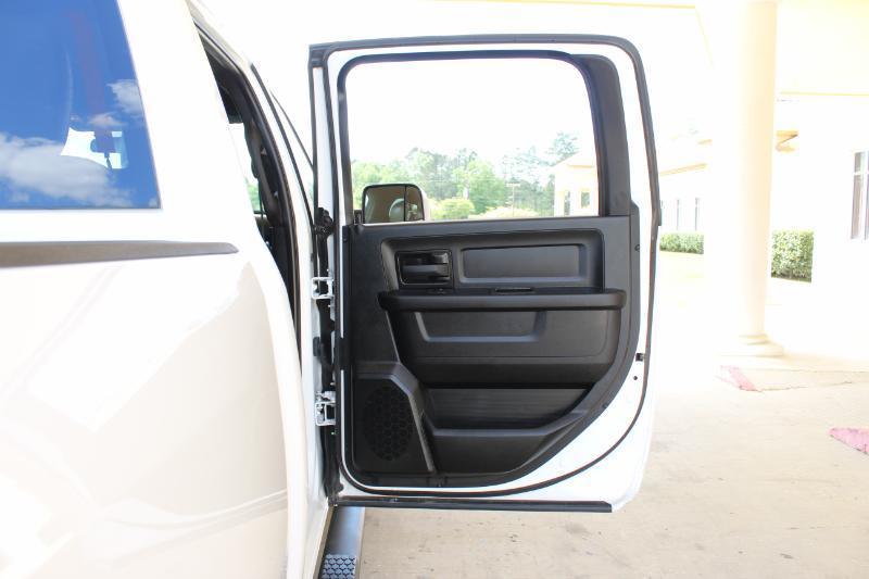 RAM 2500 Tradesman Crew Cab SWB 4WD 2022