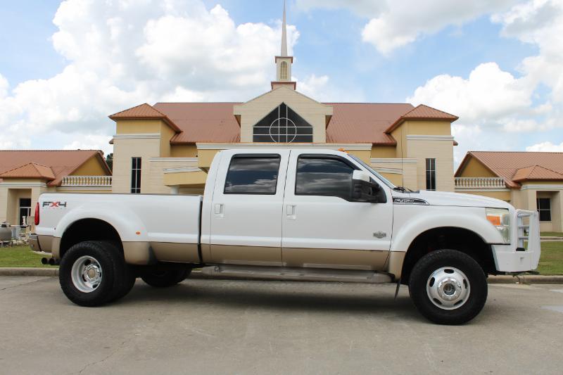 Ford F-450 SD King Ranch Crew Cab DRW 4WD 2011