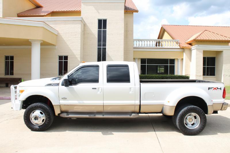 Ford F-450 SD King Ranch Crew Cab DRW 4WD 2011