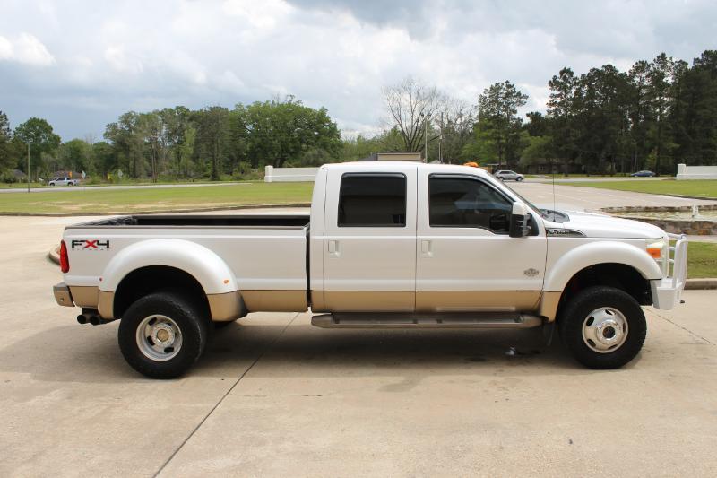 Ford F-450 SD King Ranch Crew Cab DRW 4WD 2011