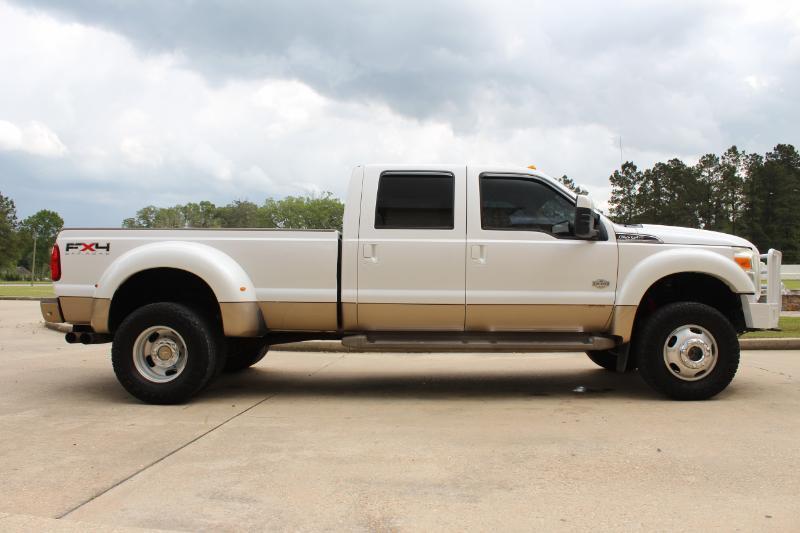 Ford F-450 SD King Ranch Crew Cab DRW 4WD 2011