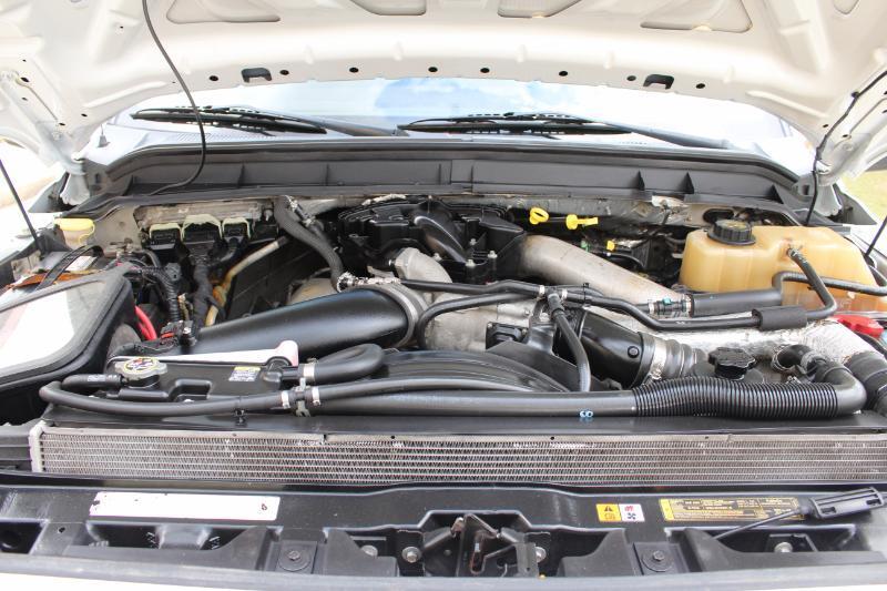 Ford F-450 SD King Ranch Crew Cab DRW 4WD 2011