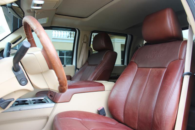 Ford F-450 SD King Ranch Crew Cab DRW 4WD 2011