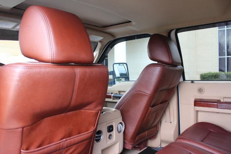 Ford F-450 SD King Ranch Crew Cab DRW 4WD 2011