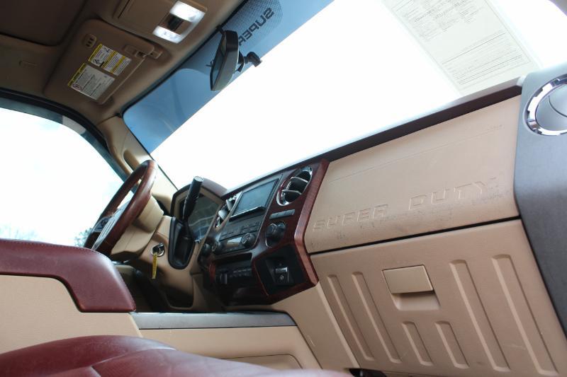 Ford F-450 SD King Ranch Crew Cab DRW 4WD 2011