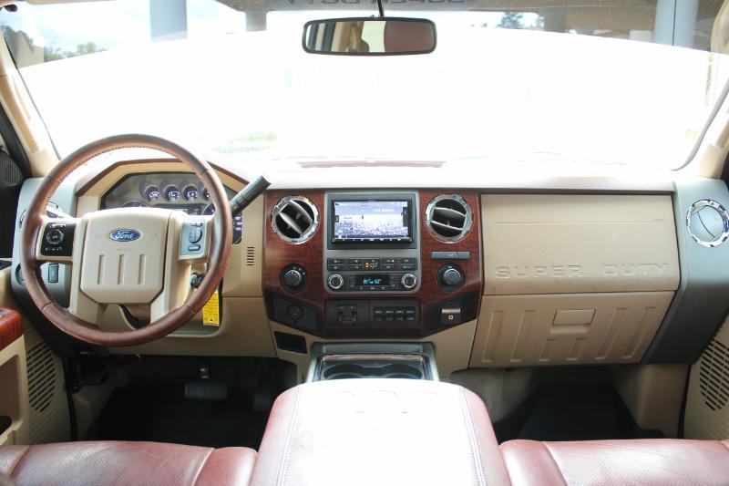 Ford F-450 SD King Ranch Crew Cab DRW 4WD 2011