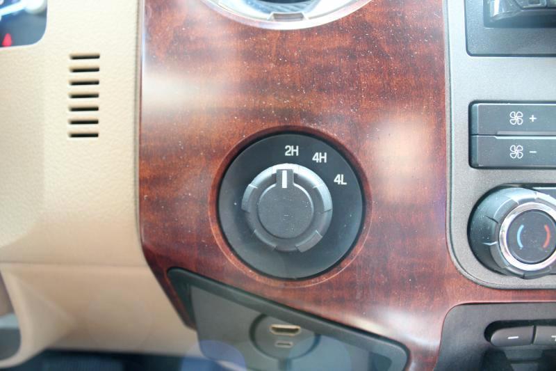 Ford F-450 SD King Ranch Crew Cab DRW 4WD 2011