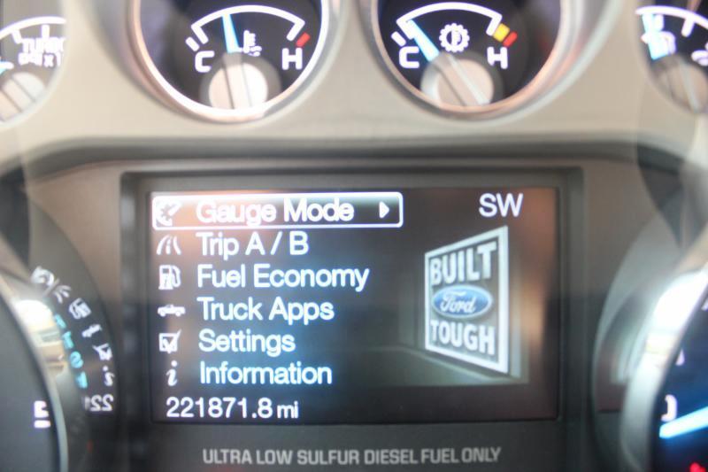 Ford F-450 SD King Ranch Crew Cab DRW 4WD 2011