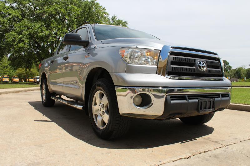 Toyota Tundra 4WD SR5 CrewMax 5.5' Bed (Natl) 2012